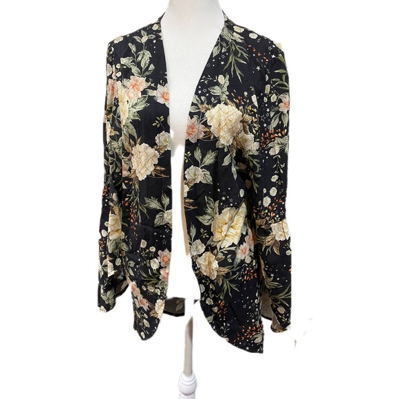 Farm Rio | Anthropologie Bell Sleeve Kimono One Size - Picture 4 of 11